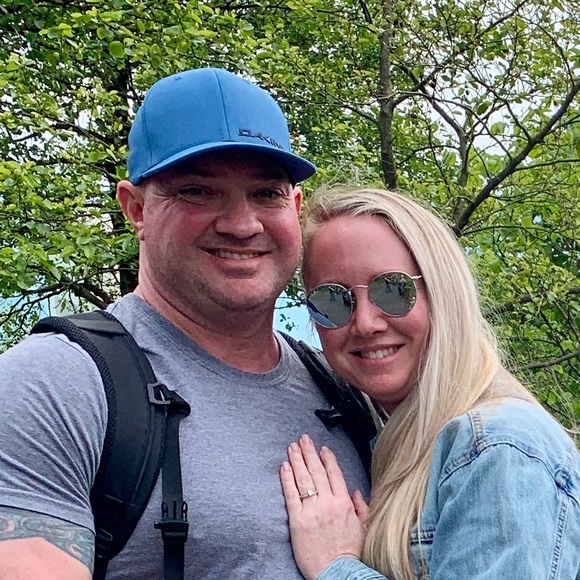 Meet your Posher, Leigh - Picture 1 of 1